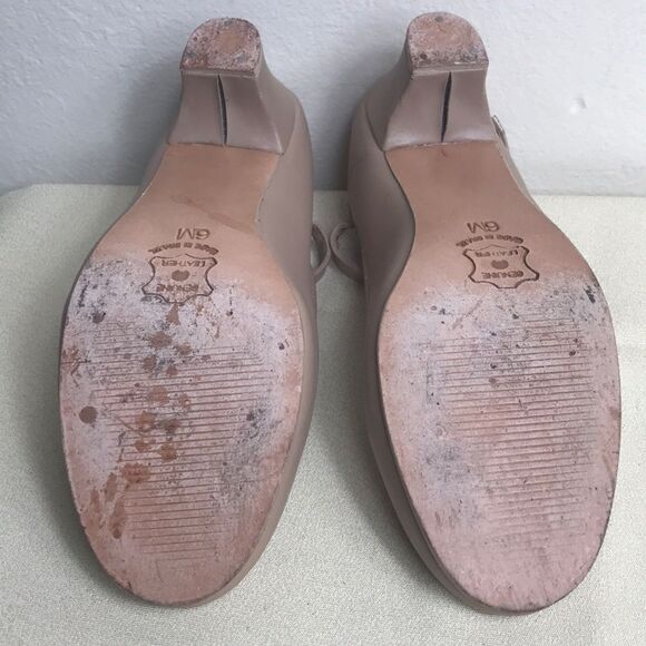 Cream Mary Jane Style Woman Heels Size 6M - Picture 9 of 12
